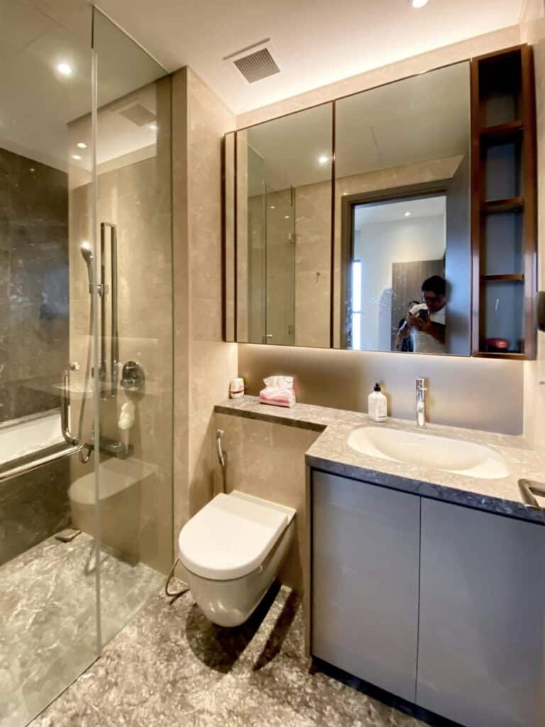 Căn hộ The Marq quận 1 cho thuê 2 phòng ngủ cao view city đủ nội thất đẹp