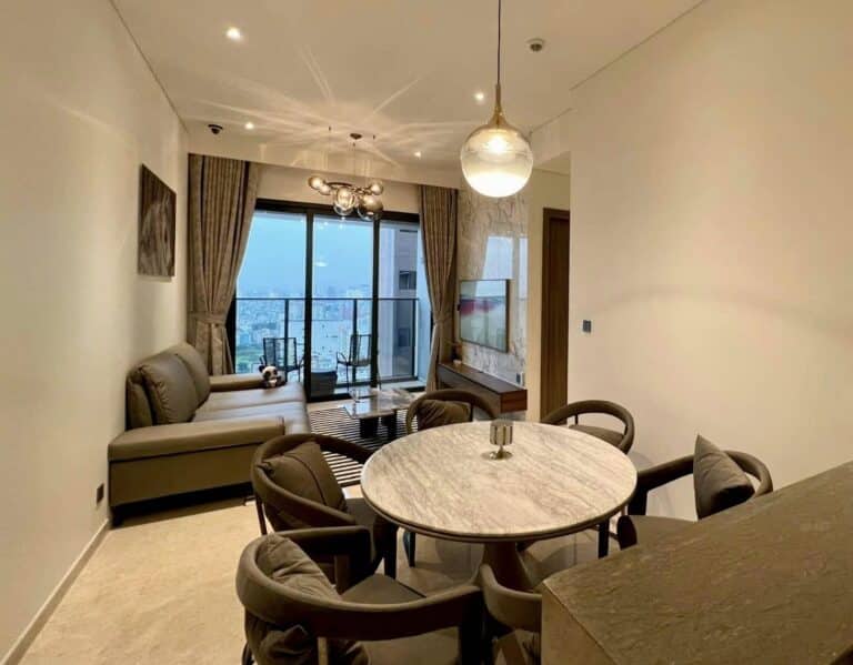 Căn hộ The Marq quận 1 cho thuê 2 phòng ngủ full nội thất view city thoáng