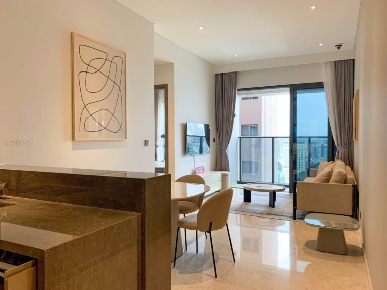 Căn hộ The Marq quận 1 cho thuê 2 phòng ngủ nội thất tầng cao view L81