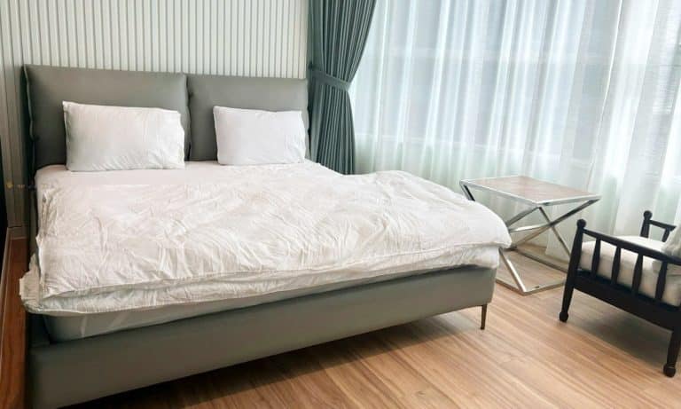 Cho thuê Thủ Thiêm Zeit 3 phòng ngủ lầu thấp nội thất cao cấp view hồ bơi