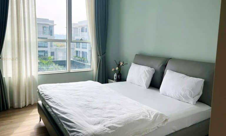 Cho thuê Thủ Thiêm Zeit 3 phòng ngủ lầu thấp nội thất cao cấp view hồ bơi
