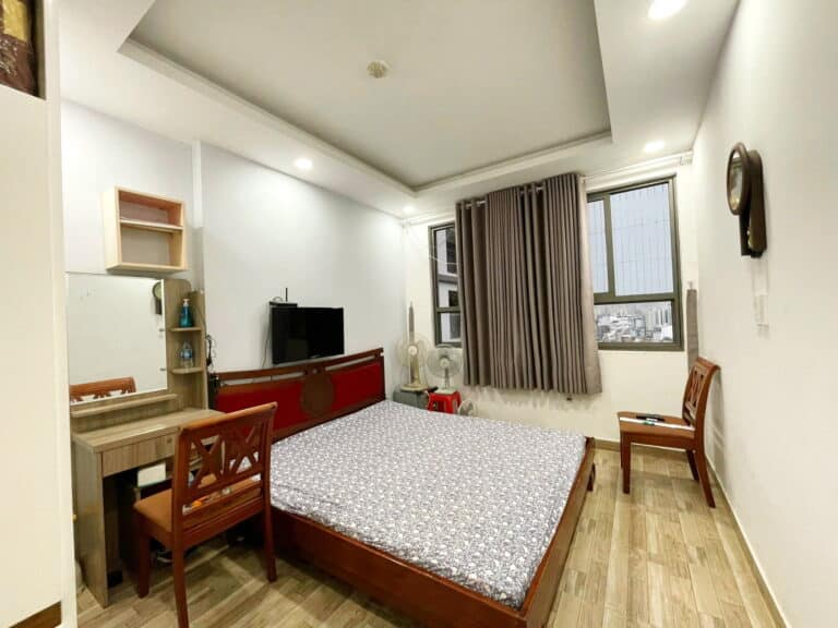 Wilton Tower cho thuê view thoáng lầu cao đầy đủ nội thất 2 phòng ngủ