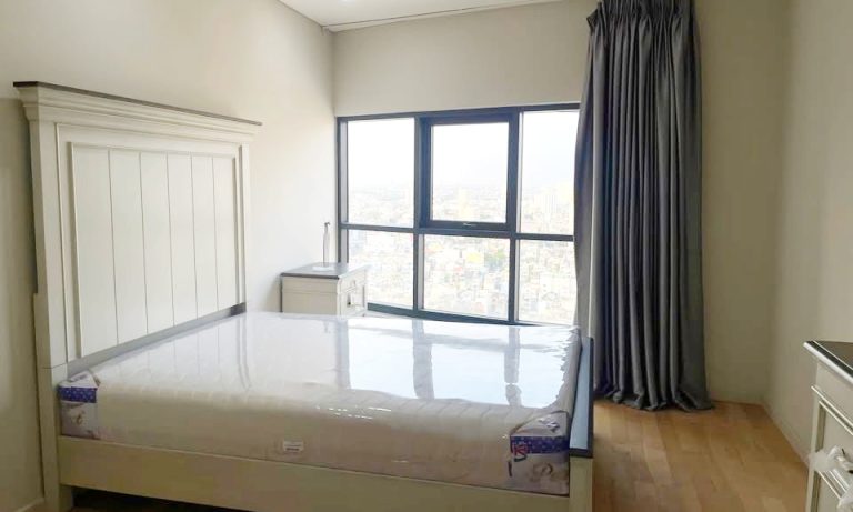 Căn hộ cho thuê City Garden lầu cao nội thất cơ bản view L81 2 phòng ngủ