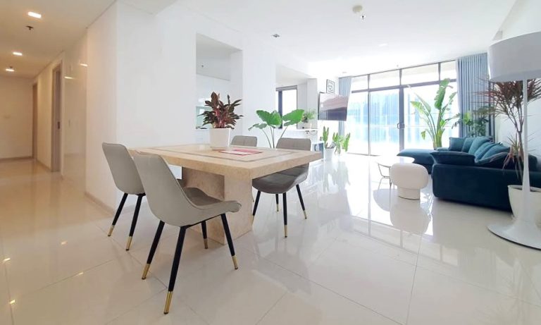 City Garden Bình Thạnh cho thuê 3 phòng ngủ lầu cao nhà đẹp view quận 1