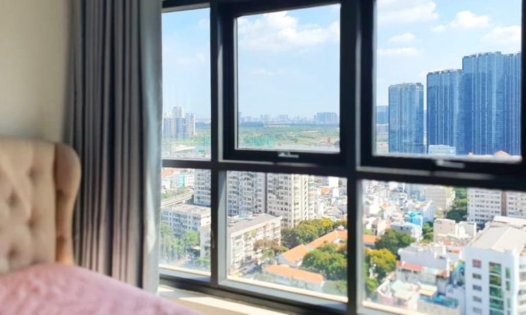 City Garden Bình Thạnh cho thuê 3 phòng ngủ lầu cao nhà đẹp view quận 1