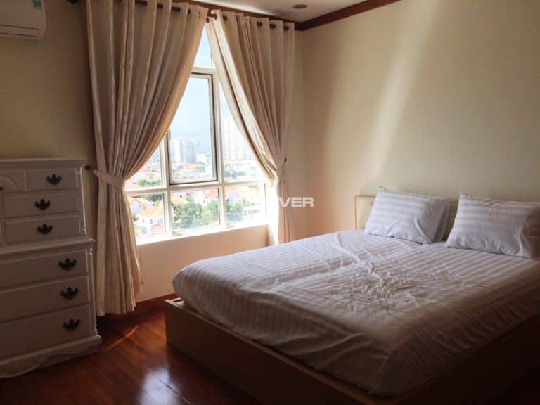 Cho thuê căn hộ Hoàng Anh River View 4 phòng ngủ có đủ nội thất giá tốt