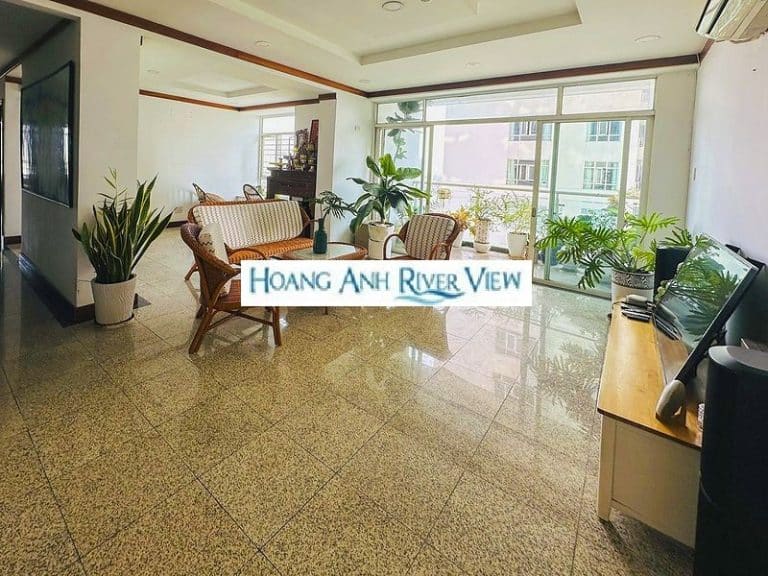 Cho thuê căn hộ Hoàng Anh River View 4 phòng ngủ lớn có nội thất giá tốt