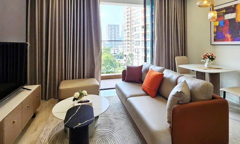 Cho thuê căn hộ Thảo Điền Green 1 phòng ngủ nội thất cao cấp giá rất tốt
