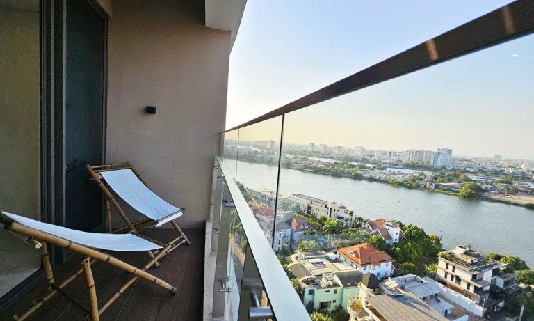 Cho thuê căn hộ 2 phòng ngủ Thảo Điền Green nội thất sang xịn view sông