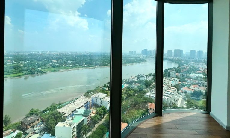 Căn hộ 3 phòng ngủ Thảo Điền Green cho thuê nhà trống view sông thoáng