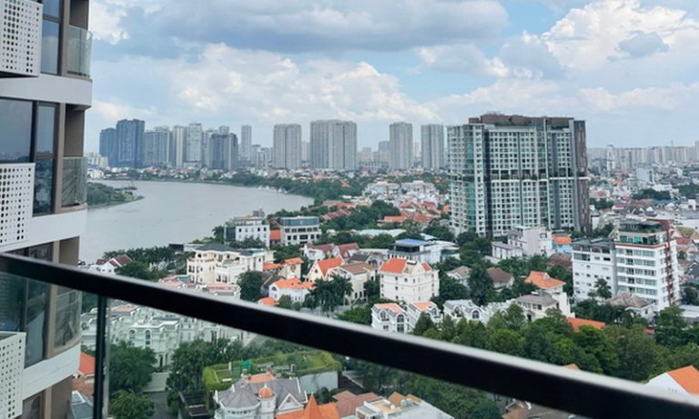 Cho thuê căn hộ 2 phòng ngủ Thảo Điền Green nội thất cơ bản thoáng đẹp