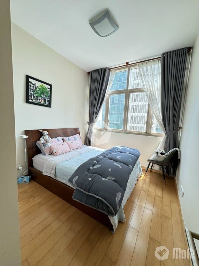 Căn hộ The Vista cho thuê 2 phòng ngủ lầu cao nội thất xịn view hồ bơi