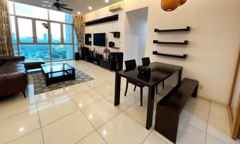 Căn hộ cho thuê The Vista tầng cao full nội thất view hồ bơi 3 phòng ngủ