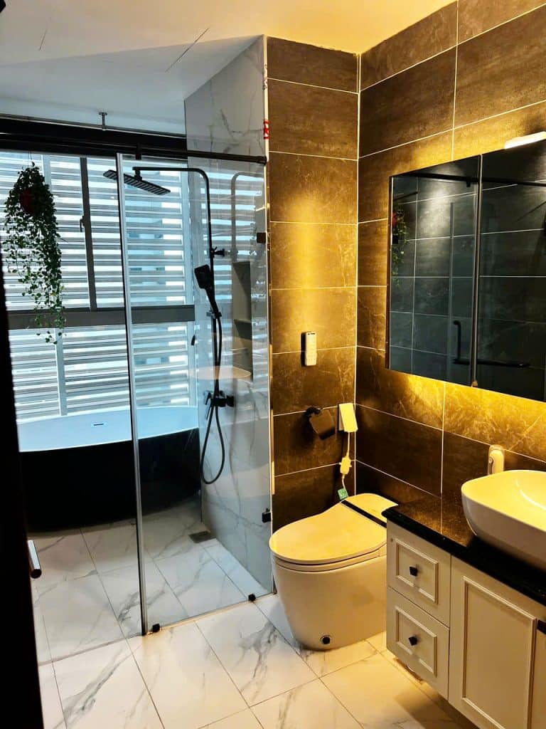 The Vista cho thuê căn hộ tầng cao nội thất cơ bản view sông 3 phòng ngủ