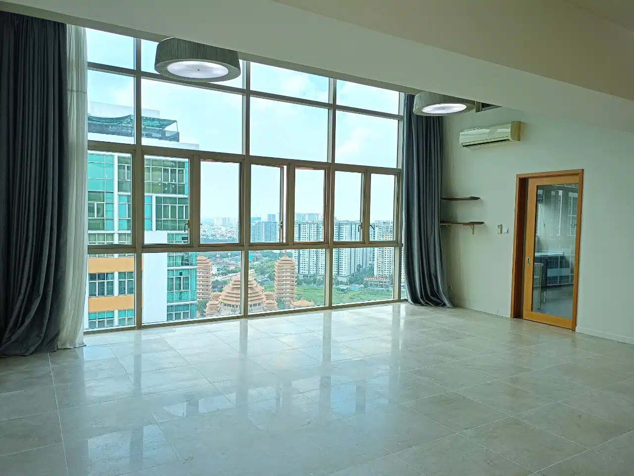 Căn hộ penthouse The Vista cho thuê nhà trống view thoáng 5 phòng ngủ