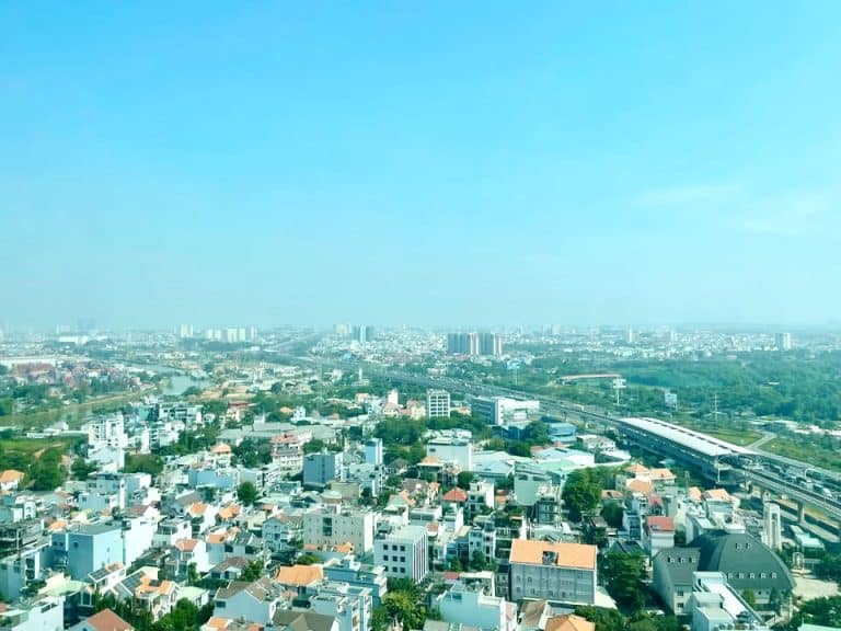 Căn hộ The Vista cho thuê lầu cao nội thất cơ bản view thoáng 4 phòng ngủ