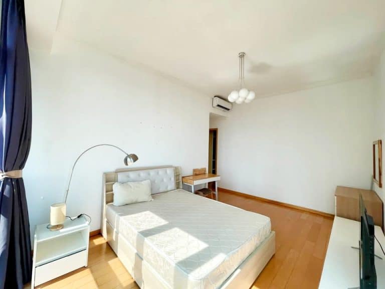 Căn hộ The Vista cho thuê lầu cao nội thất cơ bản view thoáng 4 phòng ngủ