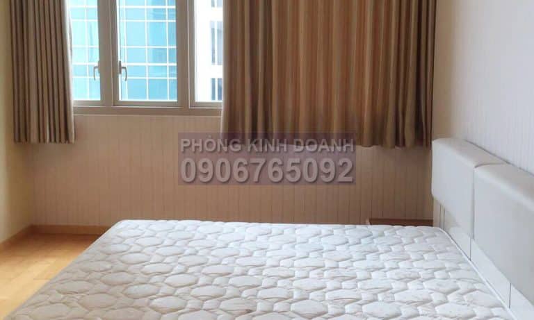 Căn The Vista cho thuê tầng 10 đủ nội thất view hồ bơi 2 phòng ngủ