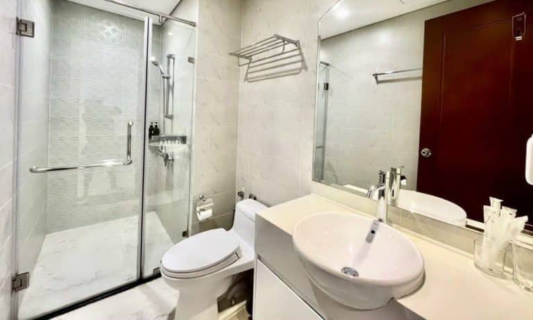 Bán căn hộ Vinhomes Central Park toà Landmark nội thất cao cấp 1 phòng ngủ