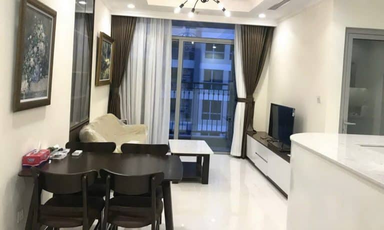 Cho thuê Vinhomes Central Park lầu cao Landmark 5 nội thất đẹp 2 phòng ngủ