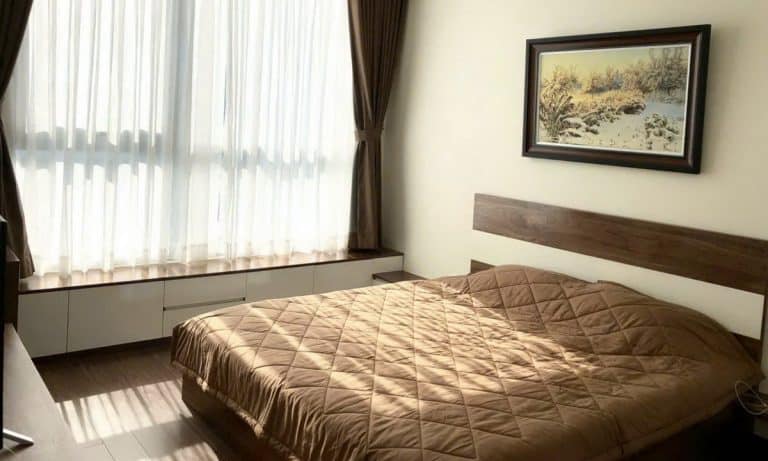 Cho thuê Vinhomes Central Park lầu cao Landmark 5 nội thất đẹp 2 phòng ngủ