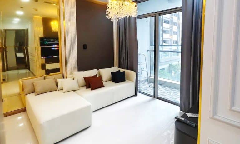 Cho thuê căn hộ Vinhomes view hồ bơi Park 6 nội thất đầy đủ 2 phòng ngủ