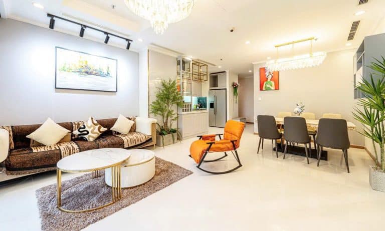 Căn hộ cho thuê Vinhomes 3 phòng ngủ tầng cao Central 3 nội thất đẹp
