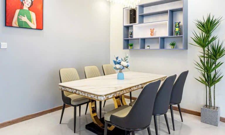 Căn hộ cho thuê Vinhomes 3 phòng ngủ tầng cao Central 3 nội thất đẹp
