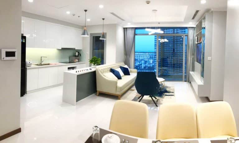 Căn hộ cho thuê Central Park 3 phòng ngủ view L81 tầng cao L5 nội thất đầy đủ
