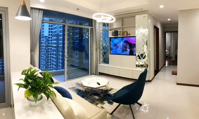 Căn hộ cho thuê Central Park 3 phòng ngủ view L81 tầng cao L5 nội thất đầy đủ
