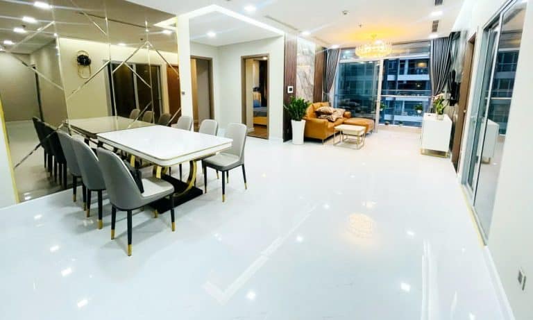 Cho thuê căn hộ Vinhomes view sông 4 phòng ngủ lầu cao Park 4 nội thất đẹp