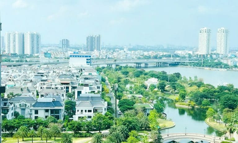 Cho thuê căn hộ Vinhomes view sông 4 phòng ngủ lầu cao Park 4 nội thất đẹp