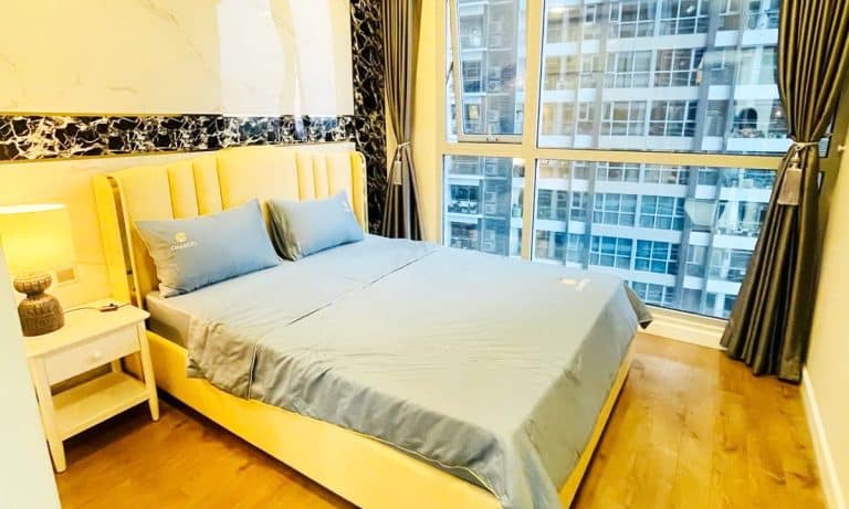Cho thuê căn hộ Vinhomes view sông 4 phòng ngủ lầu cao Park 4 nội thất đẹp