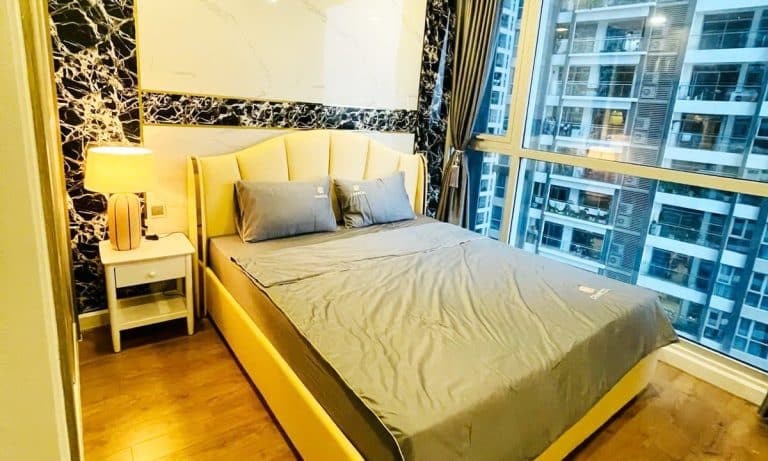 Cho thuê căn hộ Vinhomes view sông 4 phòng ngủ lầu cao Park 4 nội thất đẹp