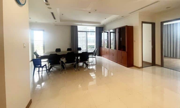 Vinhomes căn hộ cho thuê 4 phòng ngủ view hồ bơi Central 2 nhà trống