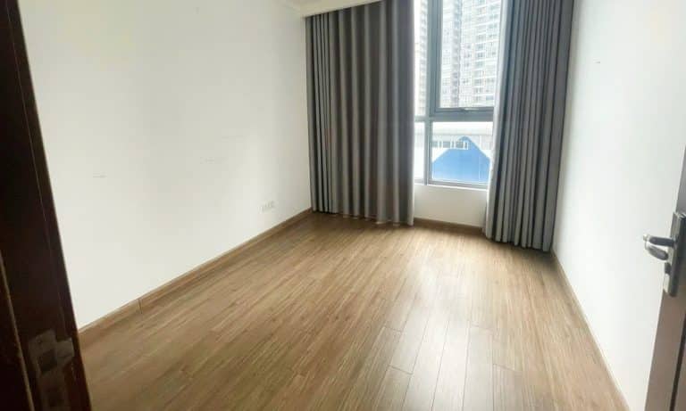 Căn hộ cho thuê Vinhomes 3 phòng ngủ tầng cao Central 2 không nội thất