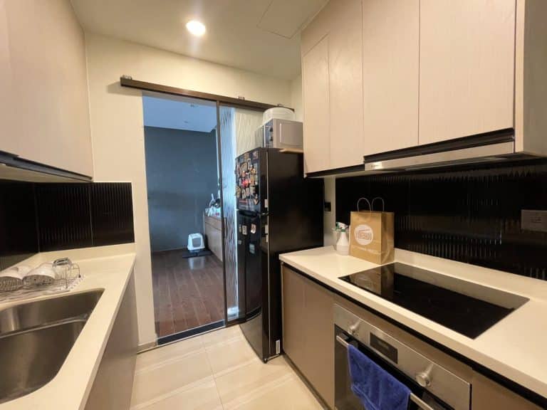 Cho thuê căn hộ 2 phòng ngủ D’Edge Thảo Điền full nội thất view sông L81