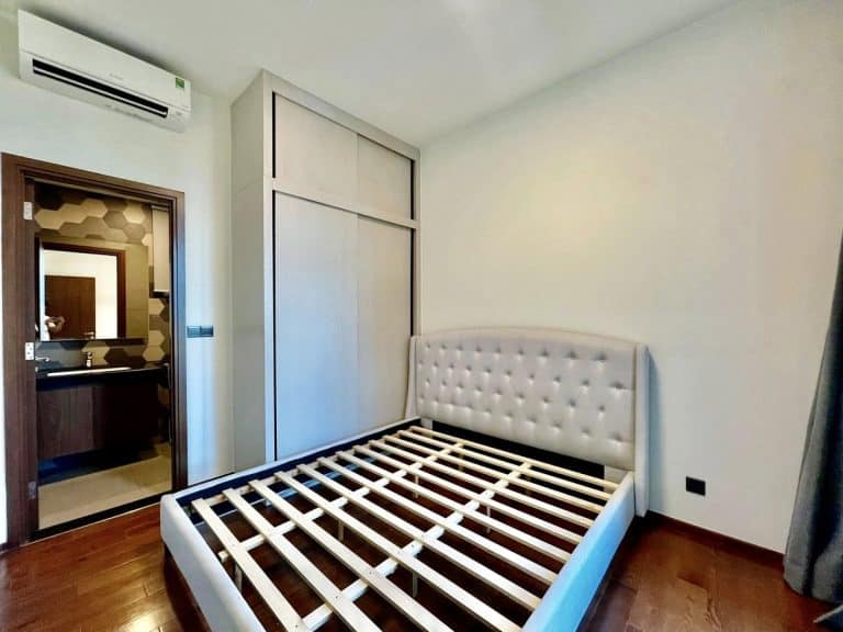 Căn hộ cho thuê 3 phòng ngủ D’Edge Thảo Điền décor đẹp view thoáng mát
