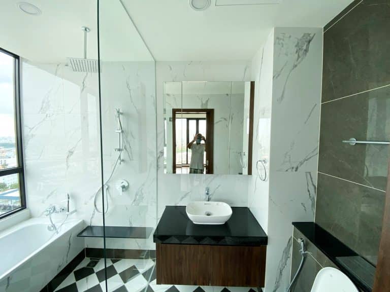 Căn hộ cho thuê 3 phòng ngủ D’Edge Thảo Điền nhà trống view sông thoáng