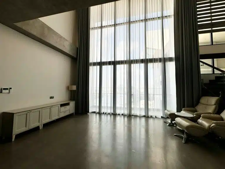 Căn hộ Duplex 4 phòng ngủ cho thuê D’Edge Thảo Điền nhà đẹp view sông