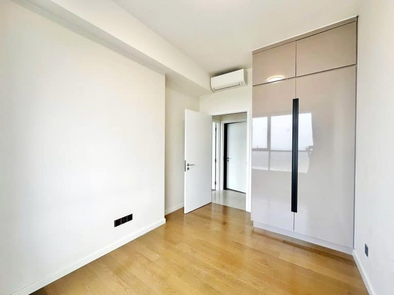 Căn hộ 3 phòng ngủ Q2 Thảo Điền cho thuê tầng cao nhà trống view sông