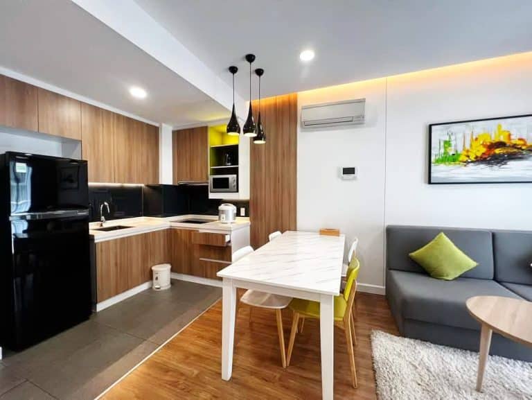 Cho thuê căn hộ Republic Plaza 1 phòng ngủ full nội thất cao cấp thoáng mát