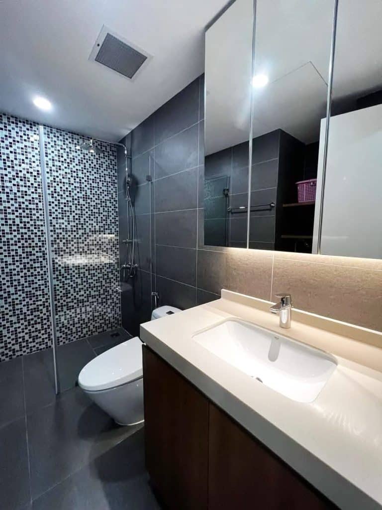 Cho thuê căn hộ Republic Plaza 1 phòng ngủ full nội thất cao cấp thoáng mát