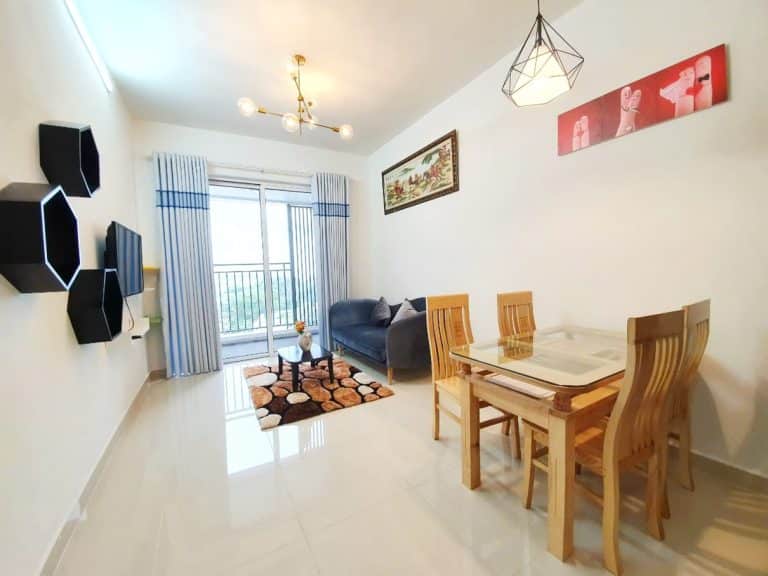 Căn hộ Republic Plaza cho thuê 2 phòng ngủ full nội thất lầu trung view mát