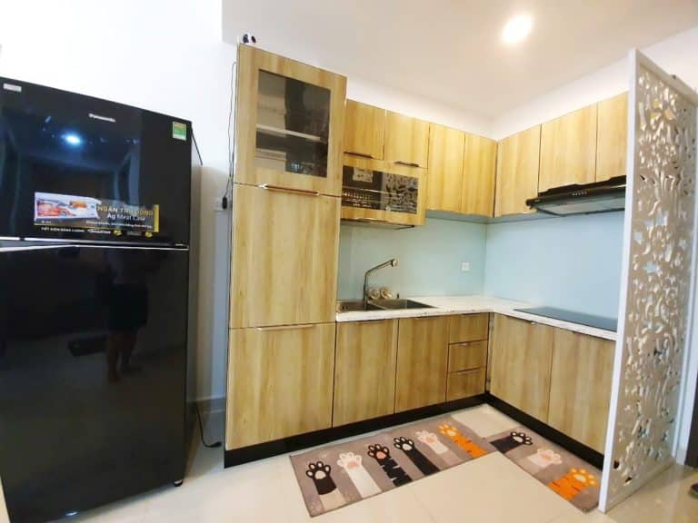 Căn hộ Republic Plaza cho thuê 2 phòng ngủ full nội thất lầu trung view mát