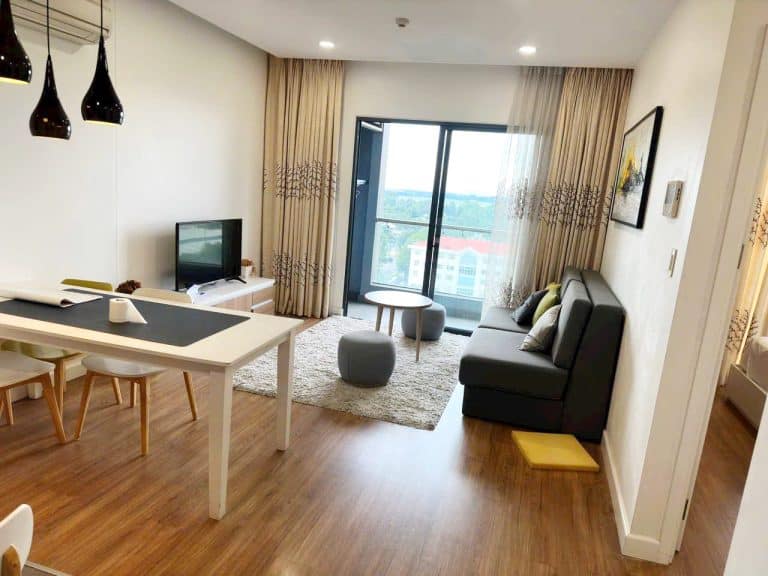 Căn hộ Republic Plaza cho thuê 2 phòng ngủ đầy đủ nội thất view thoáng mát