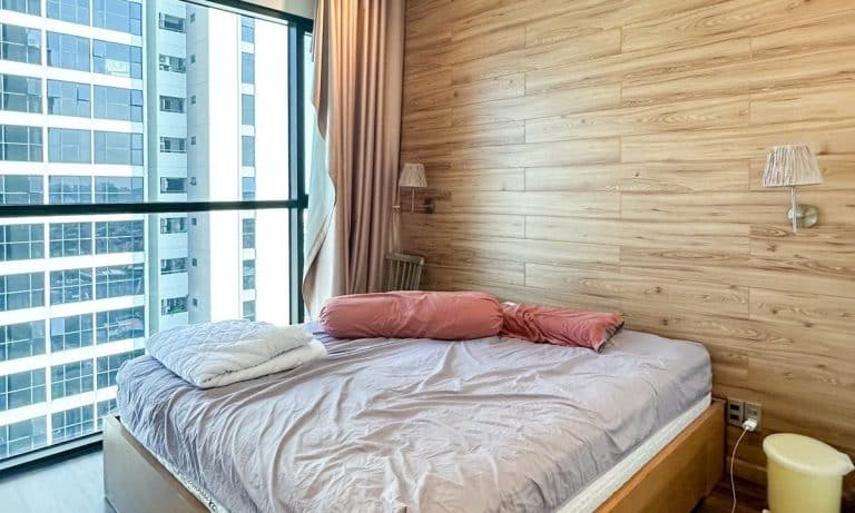 Cho thuê căn hộ The Ascent lầu cao nội thất đầy đủ 2 phòng ngủ view sông