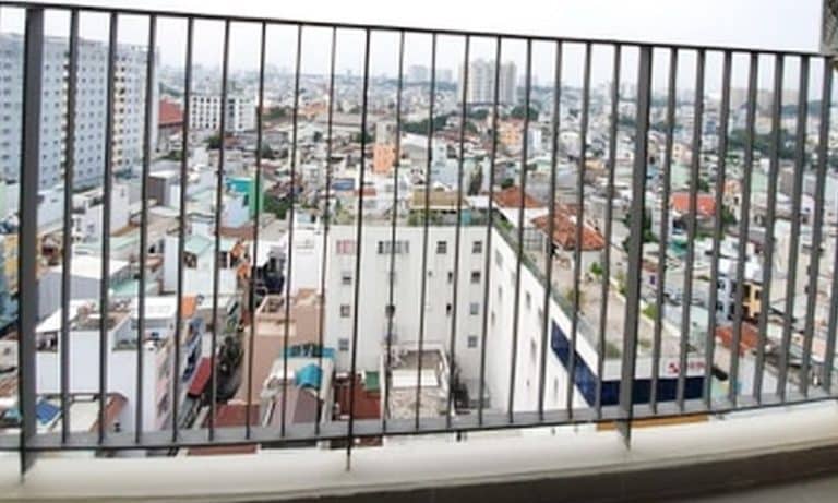 Cho thuê căn hộ 3 phòng ngủ M One Gia Định nội thất cơ bản tầng cao thoáng