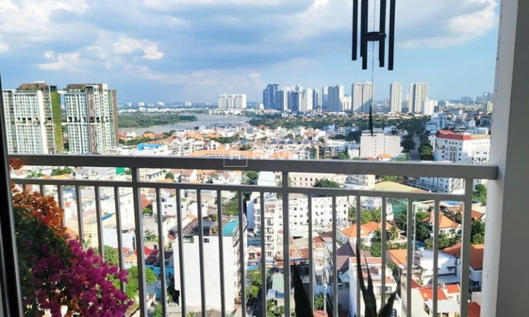 Căn hộ 3 phòng ngủ cao cấp Tropic Garden cho thuê tầng cao view sông
