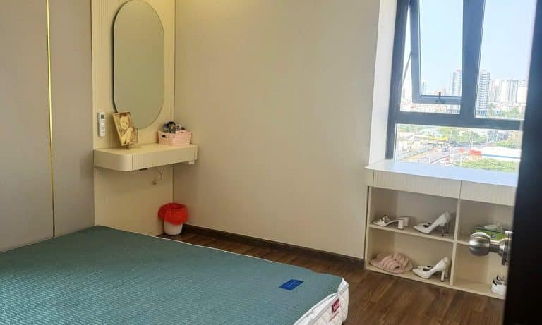 Cho thuê căn hộ 3 phòng ngủ De Capella full nội thất view L81 tầng cao